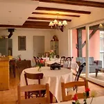 D'hotes Le Domaine Des Remparts 3*