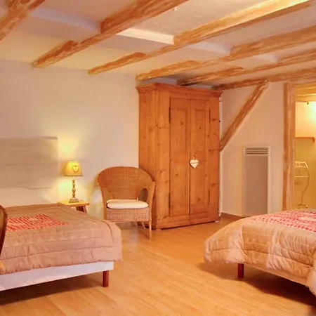 D'hotes Le Domaine Des Remparts Bed and breakfast