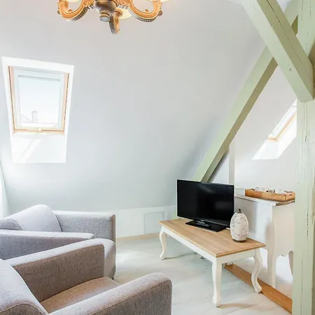 D'hotes Le Domaine Des Remparts Bed and breakfast 3*