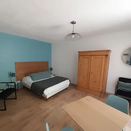 D'hotes Le Domaine Des Remparts 3*