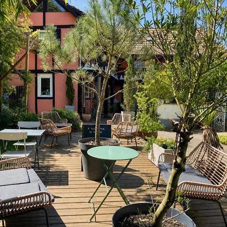 Bed & Breakfast D'hotes Le Domaine Des Remparts 3*