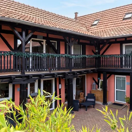 D'hotes Le Domaine Des Remparts 3*