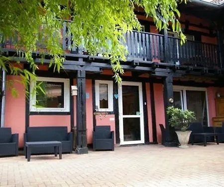 Frühstückspension D'hotes Le Domaine Des Remparts 3*