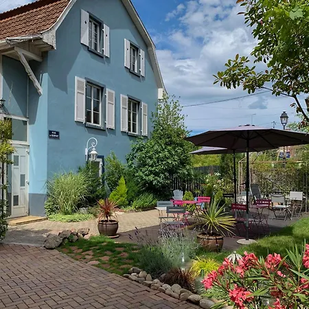 D'hotes Le Domaine Des Remparts 3*