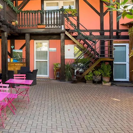 Frühstückspension D'hotes Le Domaine Des Remparts 3*