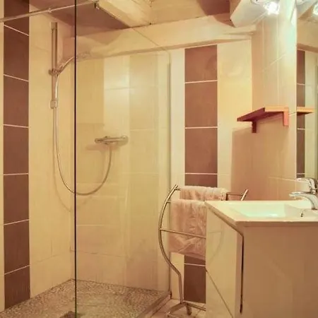 D'hotes Le Domaine Des Remparts