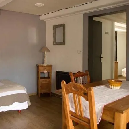 D'hotes Le Domaine Des Remparts